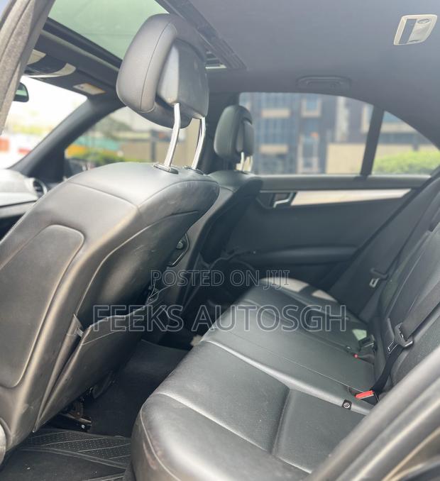 Mercedes-Benz C250 2014 Black