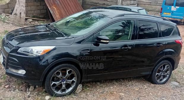 Ford Escape Titanium 4dr SUV (1.6L 4cyl Turbo 6A) 2014 Black