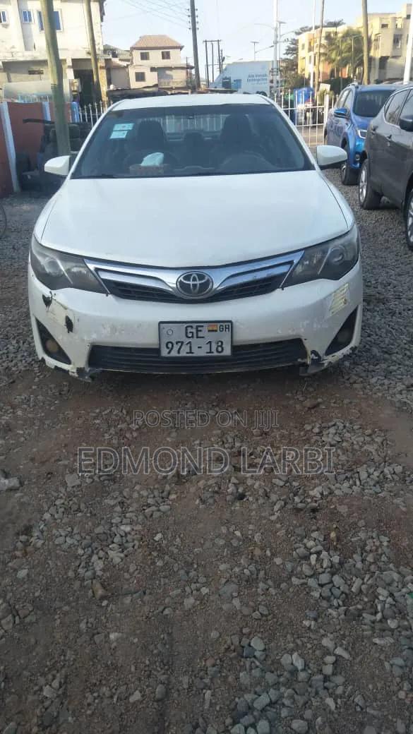 Toyota Camry 2014 White
