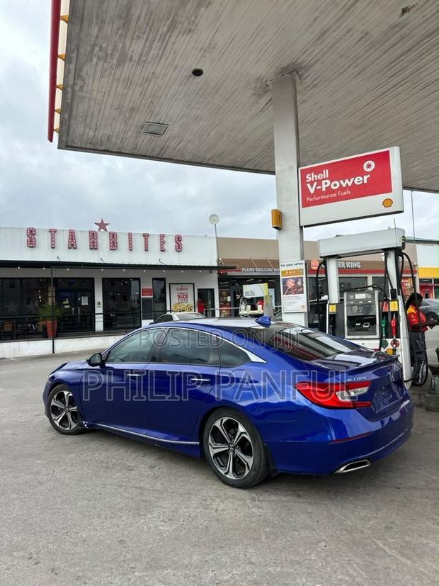 Honda Accord Touring 2018 Blue