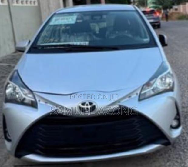 Toyota Yaris LE Hatchback 5dr 2018 Silver