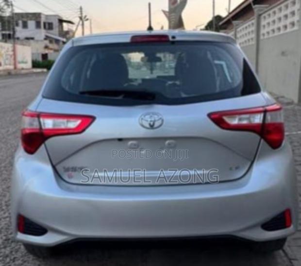 Toyota Yaris LE Hatchback 5dr 2018 Silver