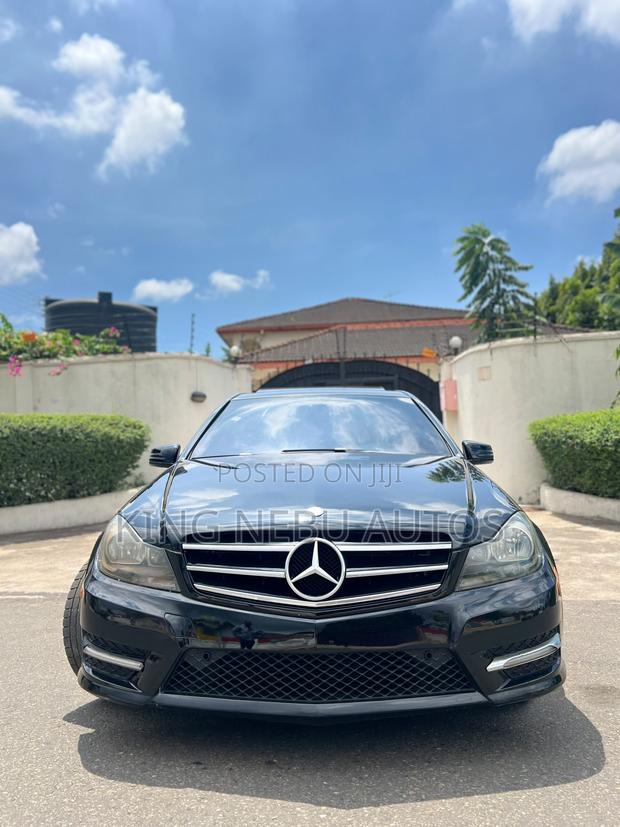 Mercedes-Benz C250 2014 Black