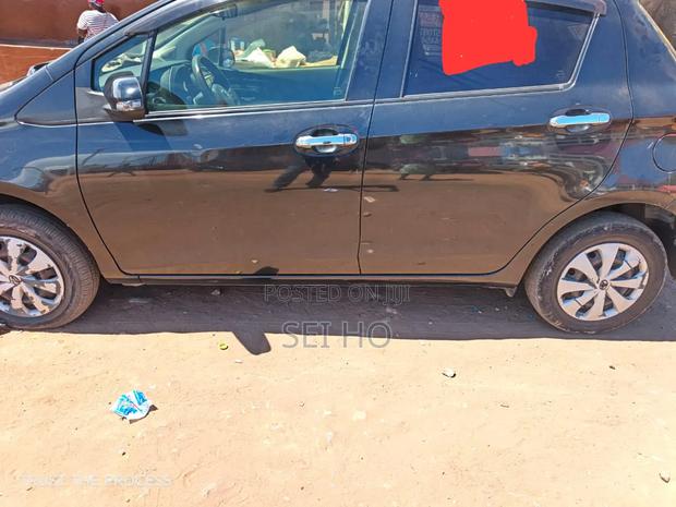 Toyota Vitz 1.3 FWD 3dr 2016 Black