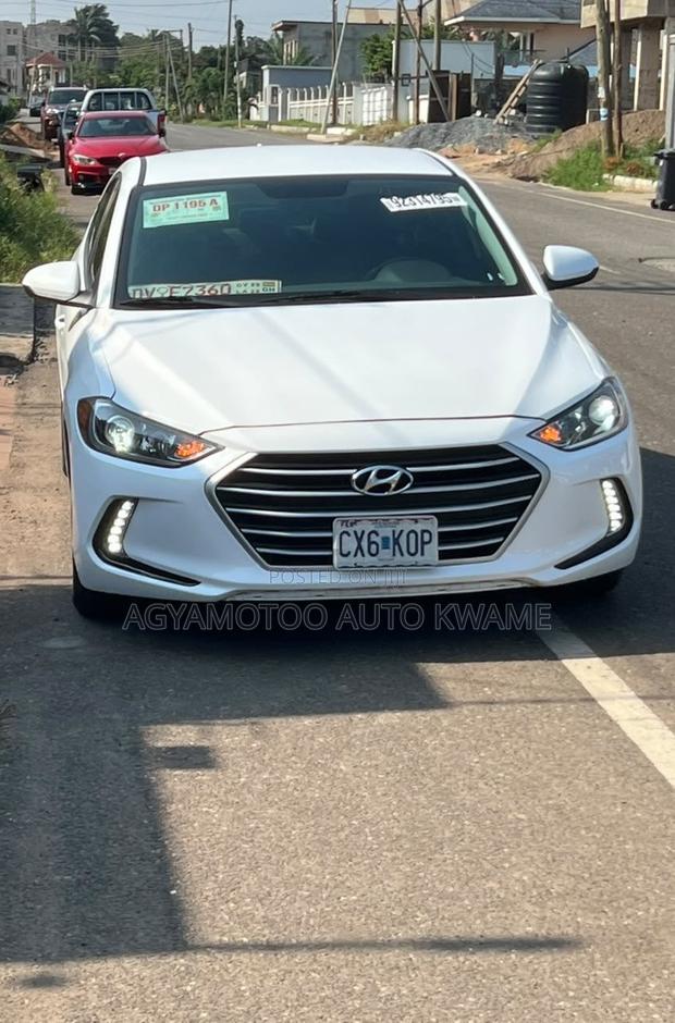 Hyundai Elantra ECO 2018 Off white