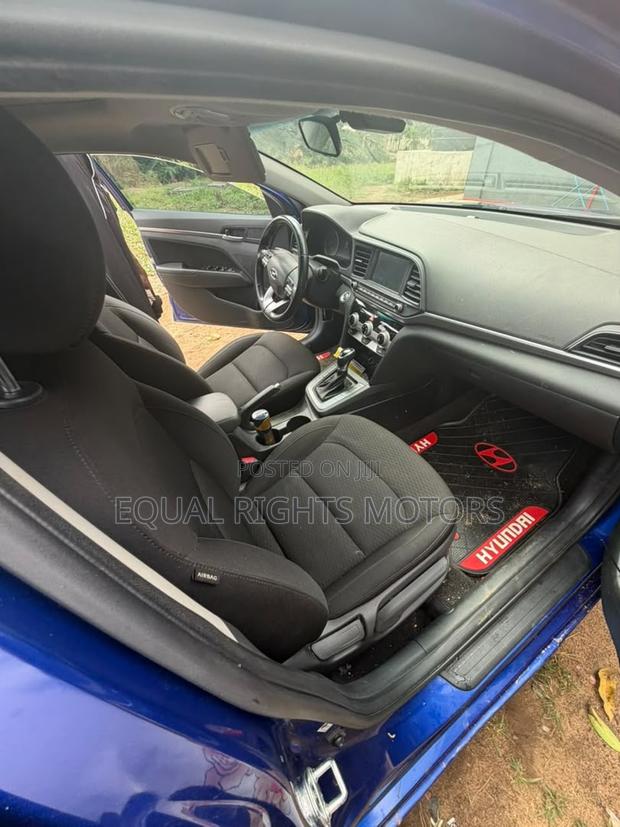 Hyundai Elantra 2020 Blue