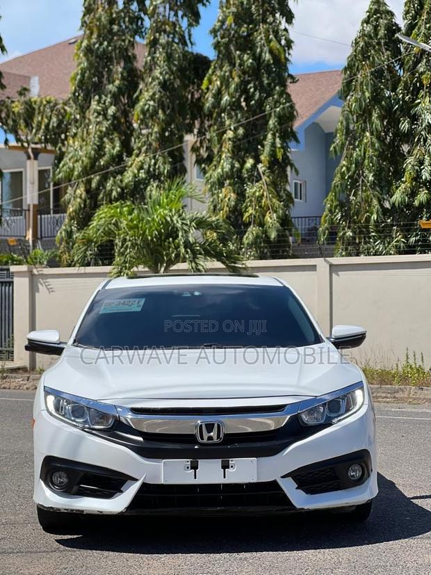 Honda Civic EX Sedan 2018 White