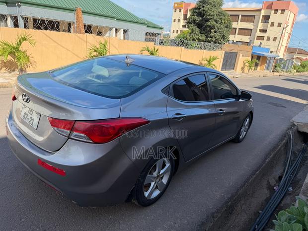 Hyundai Elantra 2013 Gray