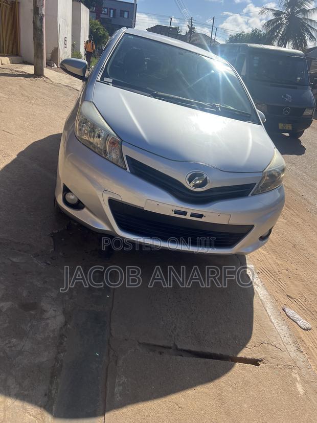 Toyota Vitz 1.3 AWD 3dr 2013 Silver