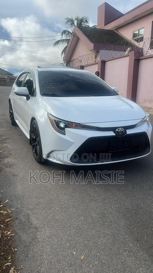 Toyota Corolla XSE 2021 White