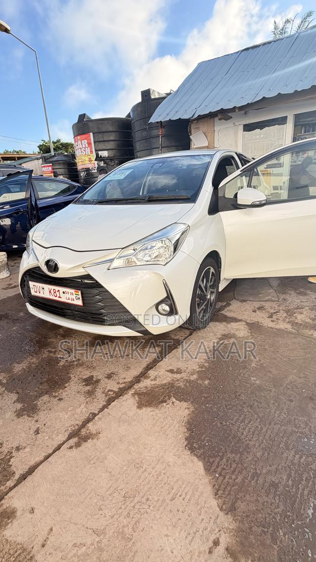 Toyota Vitz 1.3 FWD 3dr 2017 White