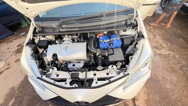 Toyota Vitz 1.3 FWD 3dr 2017 White