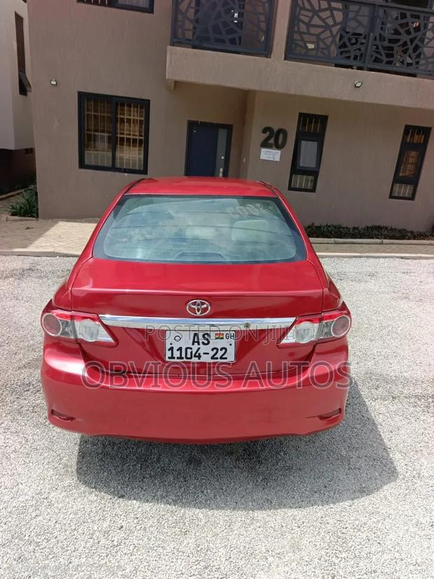 Toyota Corolla LE 4dr Sedan (1.8L 4cyl 4A) 2013 Red