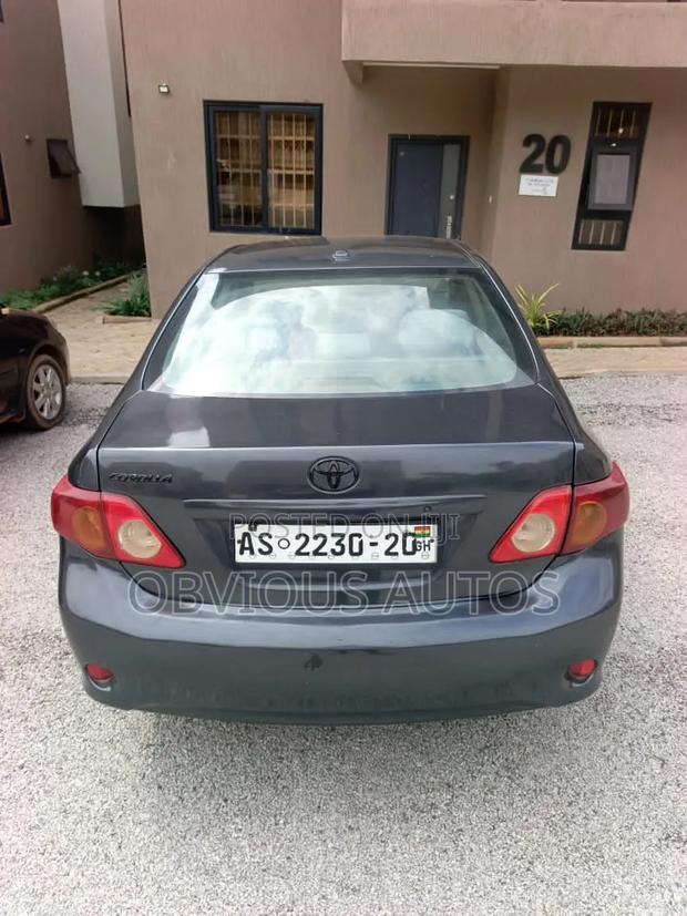 Toyota Corolla LE 4dr Sedan (1.8L 4cyl 4A) 2010 Gray