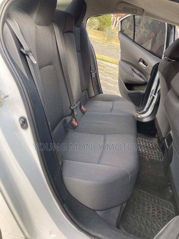 Toyota Corolla SE 2021 White