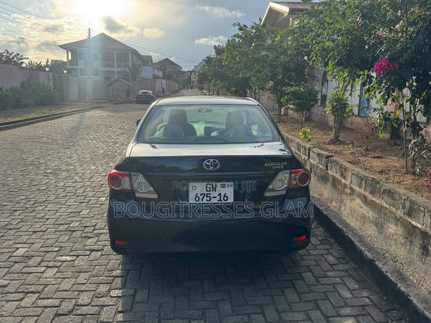 Toyota Corolla LE Special Edition 4dr Sedan (1.8L 4cyl 4A) 2013 Black