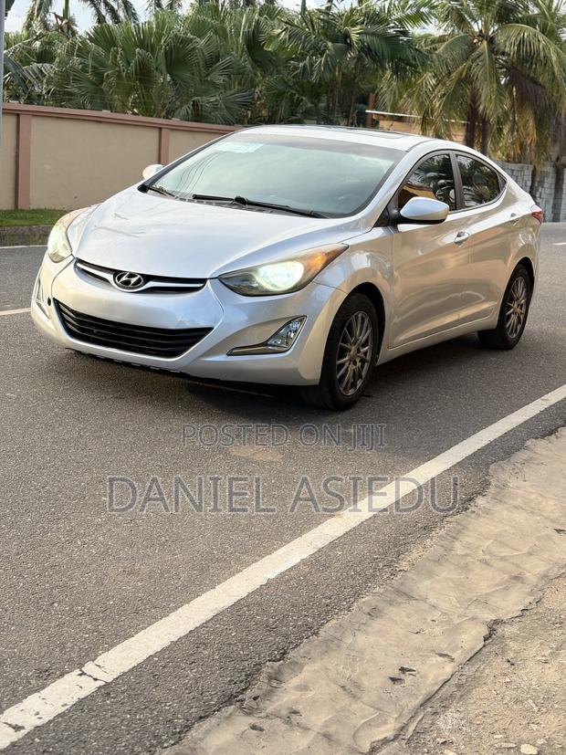 Hyundai Elantra Limited Sedan FWD (1.8L 4cyl 6A) 2013 Silver