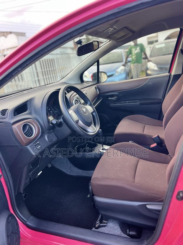 Toyota Vitz 1.3 AWD 3dr 2013 Pink