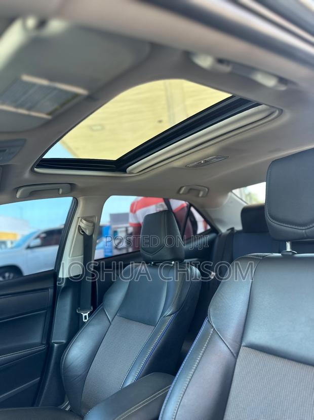 Toyota Corolla LE 4dr Sedan (1.8L 4cyl CVT) 2017 Gray