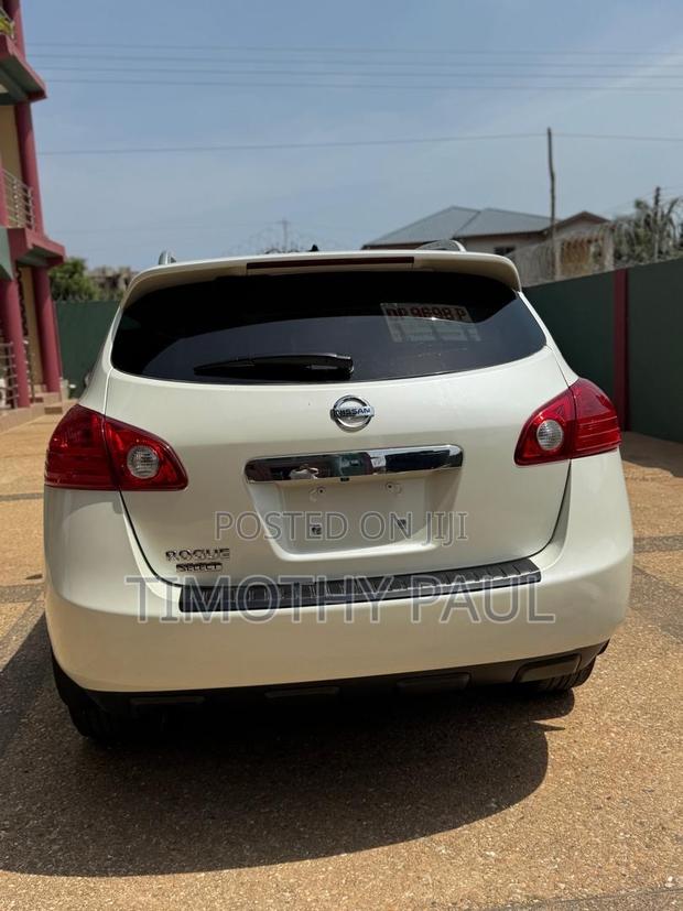 Nissan Rogue 2015 White
