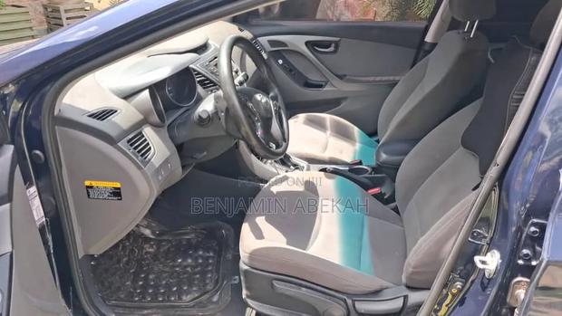 Hyundai Elantra SE 4dr Sedan (1.8L 4cyl 6A) 2015 Blue