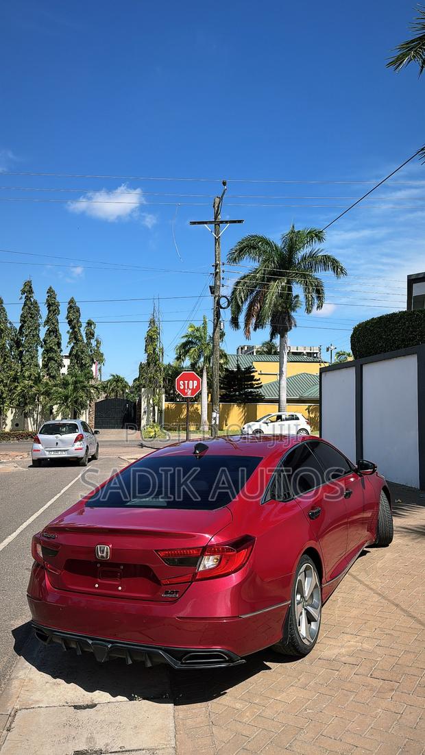 Honda Accord Touring 2.0T 2018 Red