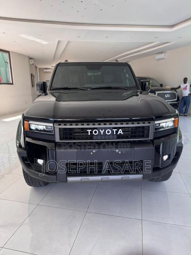 Toyota Land Cruiser Prado 2.4 Petrol 2025 Black