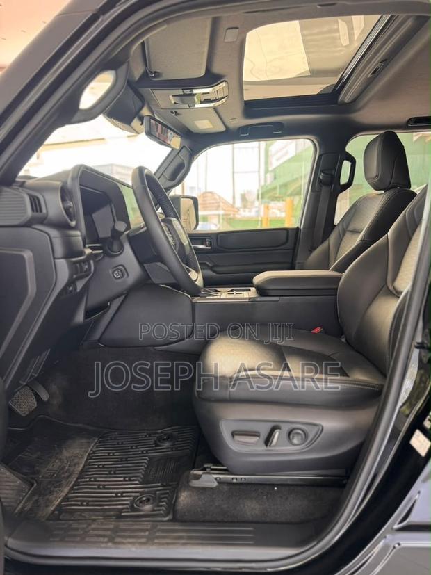 Toyota Land Cruiser Prado 2.4 Petrol 2025 Black