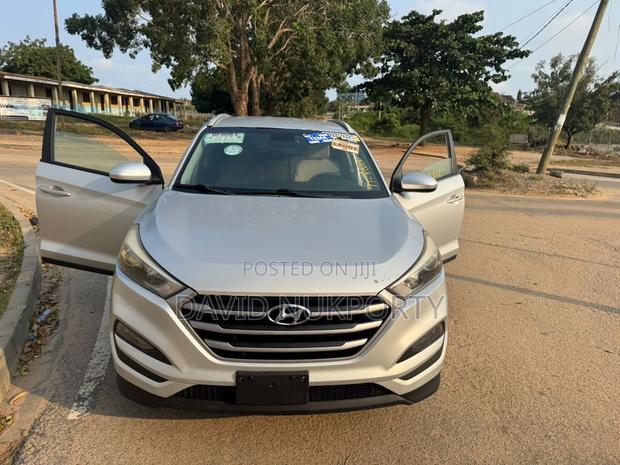 Hyundai Tucson 2018 Silver