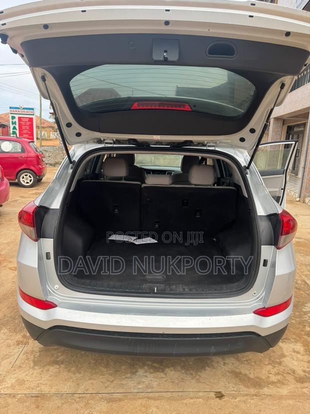 Hyundai Tucson 2018 Silver