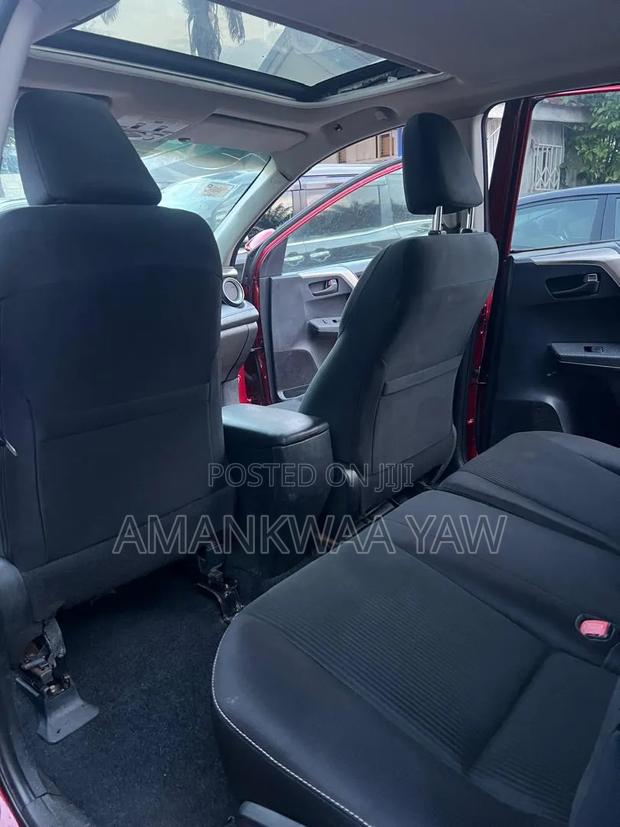 Toyota RAV4 2015 Red