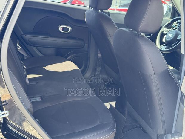 Kia Soul Base Hatchback 2016 Black