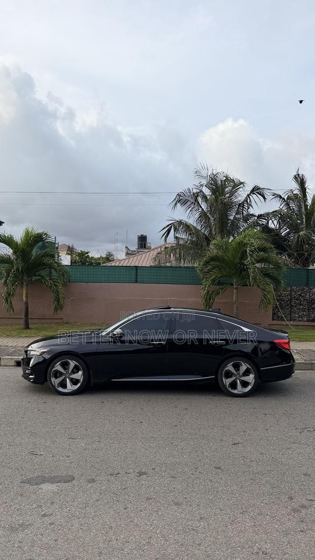 Honda Accord Touring 2018 Black