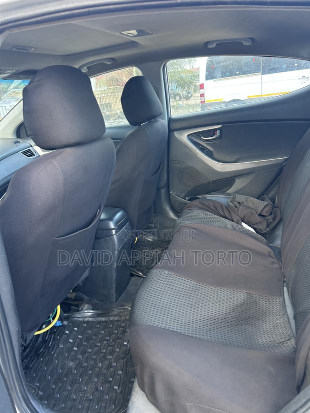 Hyundai Elantra Limited Sedan FWD (1.8L 4cyl 6A) 2013 Silver