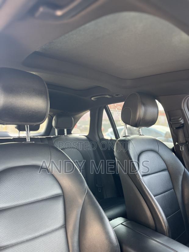 Mercedes-Benz GLC-Class 2019 Gold