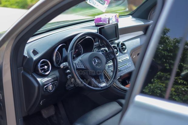 Mercedes-Benz GLC-Class 2019 Gold