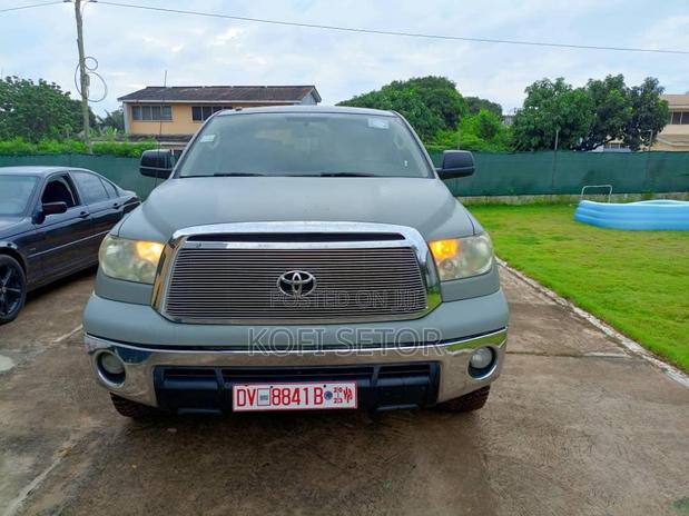 Toyota Tundra CrewMax 4x2 4.6L V8 2013