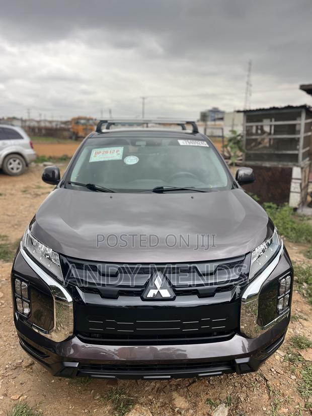 Mitsubishi Outlander Sport SE 2021 Brown