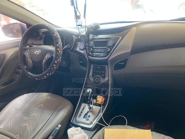 Hyundai Elantra GLS 2012 Red