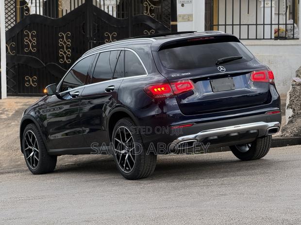 Mercedes-Benz GLC-Class 2021 Blue