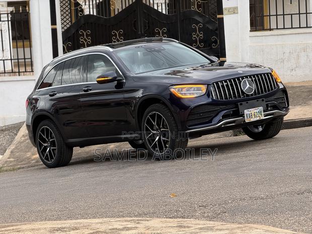 Mercedes-Benz GLC-Class 2021 Blue