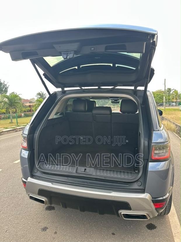 Land Rover Range Rover Sport HSE 2019 Blue