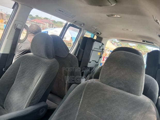 Toyota Voxy 2013 Gray