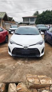 Toyota Corolla SE (1.8L 4cyl 2A) 2018 White for sale