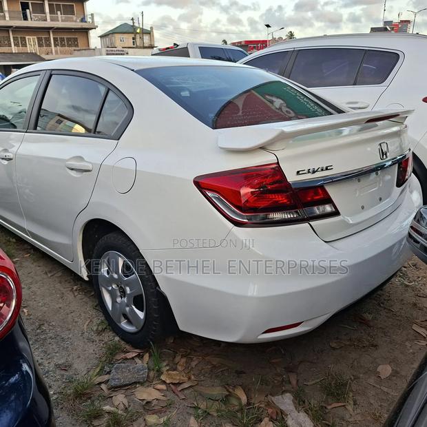 Honda Civic EX 4dr Sedan (1.8L 4cyl CVT) 2015 White