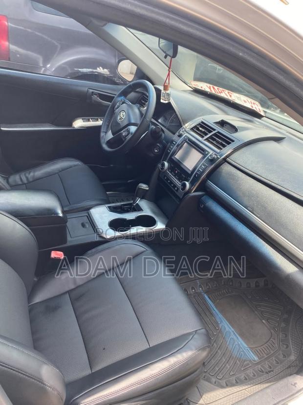 Toyota Camry 2014 Silver