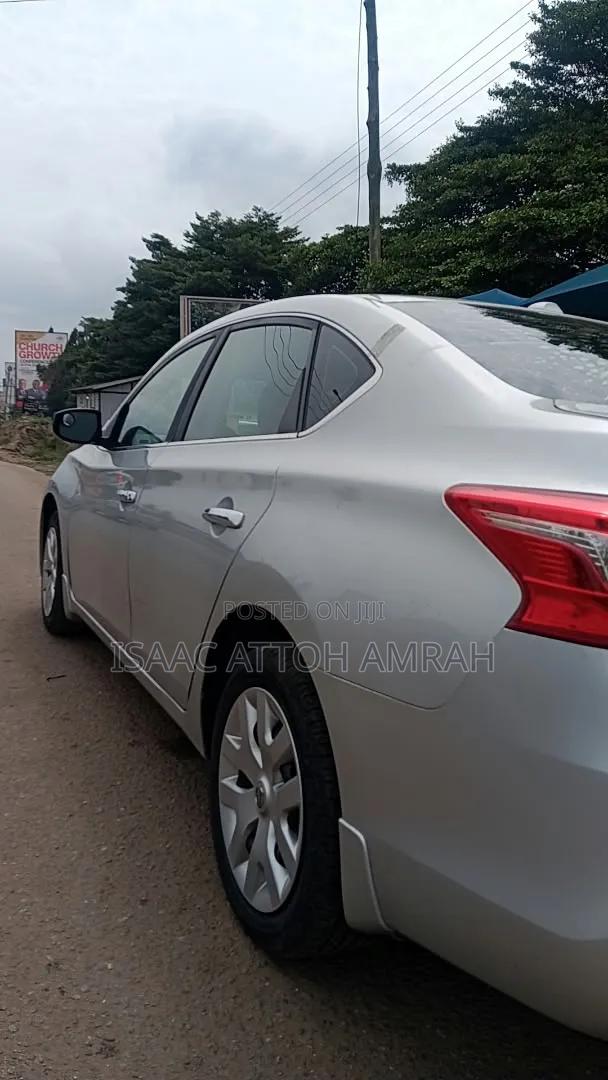 Nissan Sentra SV 2018 Gray
