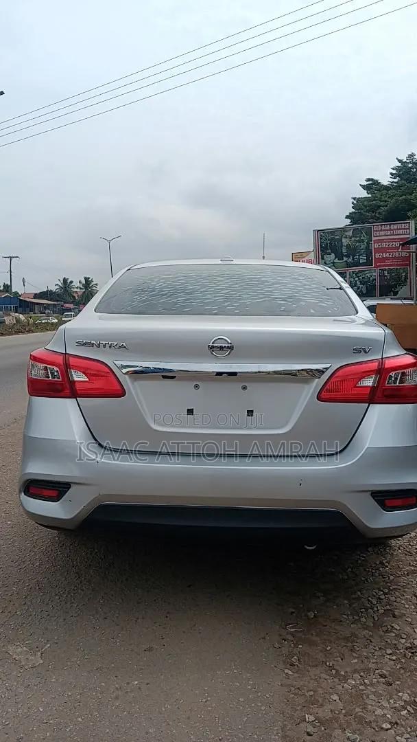 Nissan Sentra SV 2018 Gray