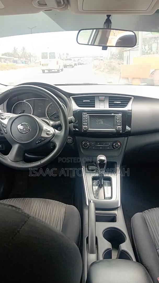 Nissan Sentra SV 2018 Gray