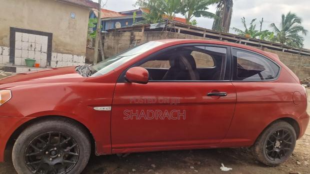Hyundai Accent 2016 Red